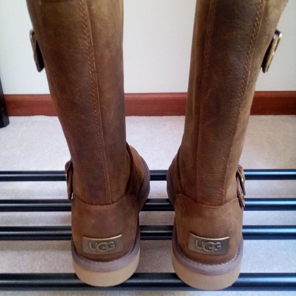 UGG Women Sutter Sheepskin Leather Moto Boots NWOB - Picture 3 of 7